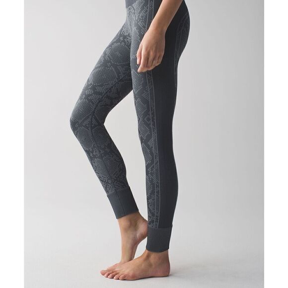 Lululemon Ebb To Street Pant Heathered Dark Slate Snake Women's Size 6 - Picture 3 of 10